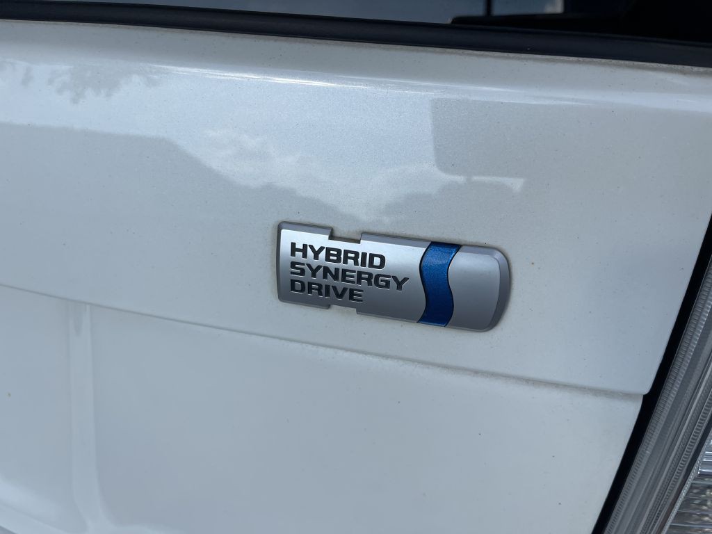 2011 Toyota Prius Image 22