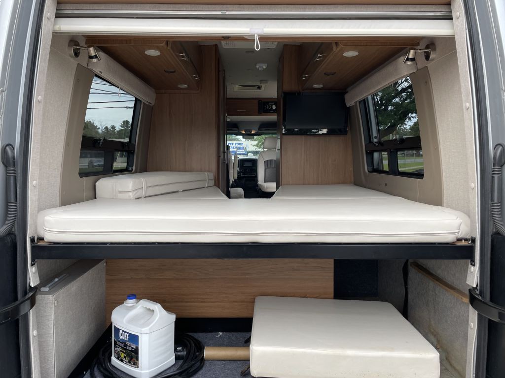 2014 Mercedes-Benz Sprinter Image 7
