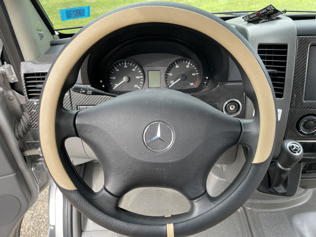 2014 Mercedes-Benz Sprinter Image 18