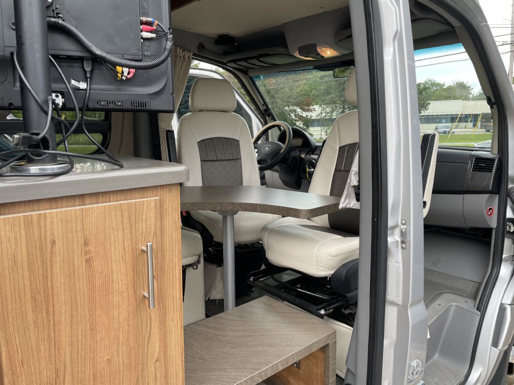 2014 Mercedes-Benz Sprinter Image 27