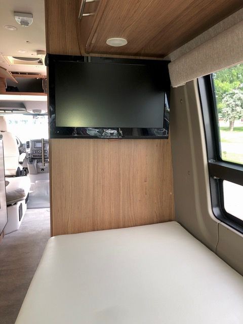 2014 Mercedes-Benz Sprinter Image 44