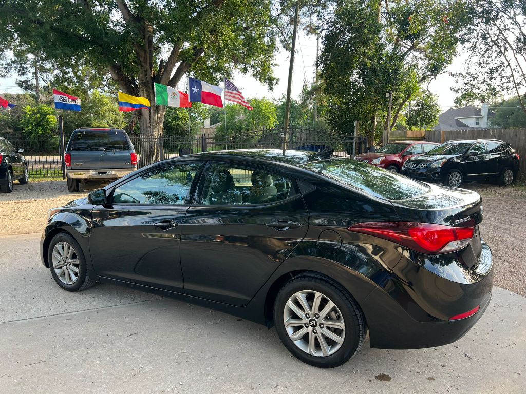 2016 Hyundai Elantra Image 8