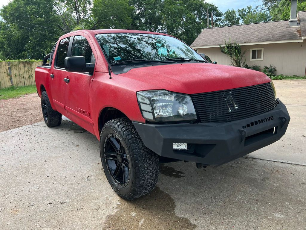 2012 Nissan Titan Image 2