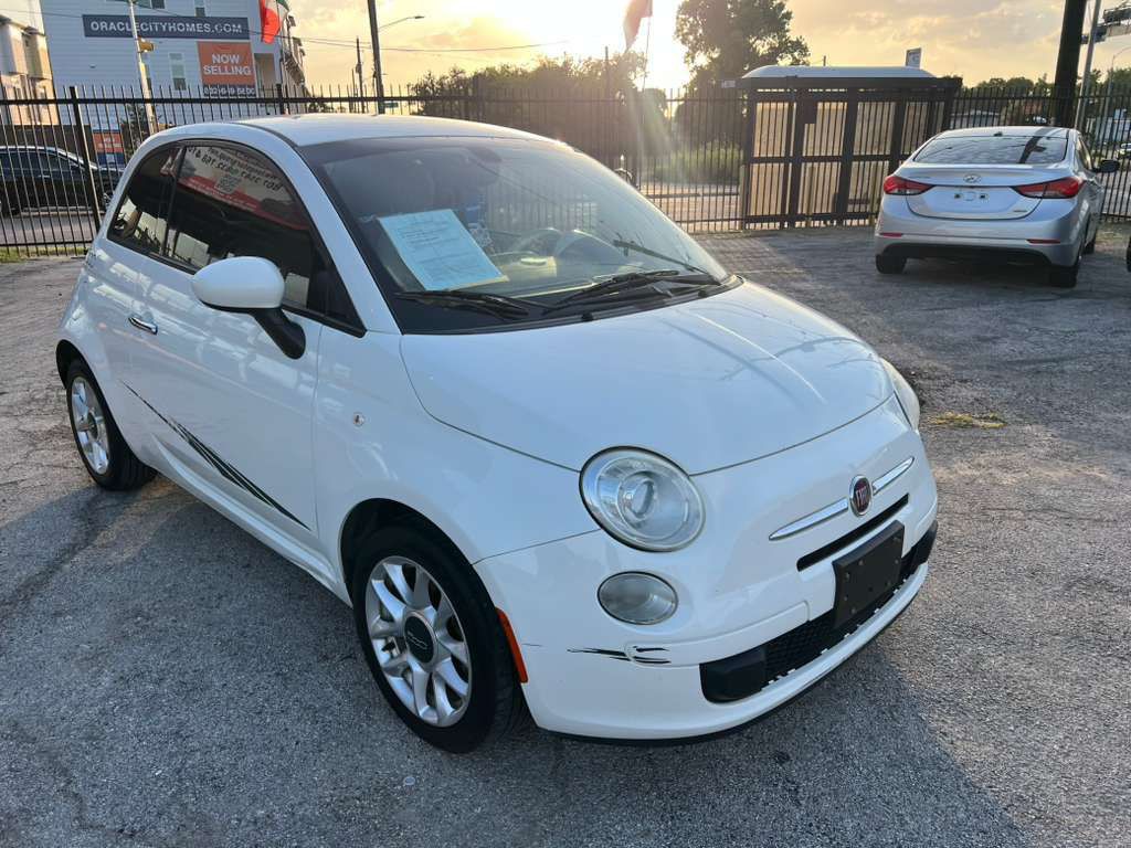 2017 FIAT 500 Image 3