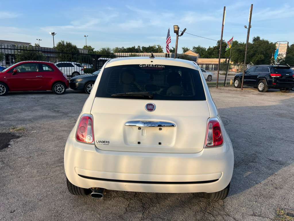 2017 FIAT 500 Image 6