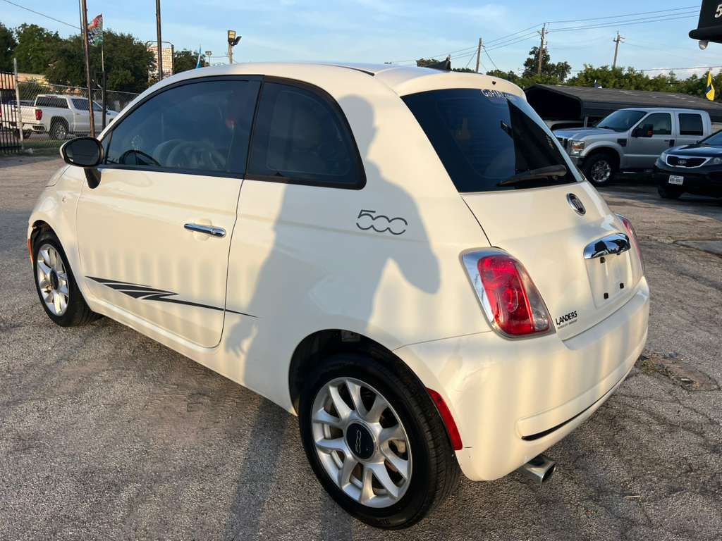 2017 FIAT 500 Image 8