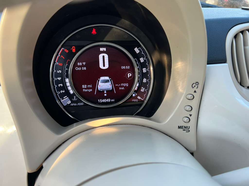 2017 FIAT 500 Image 13