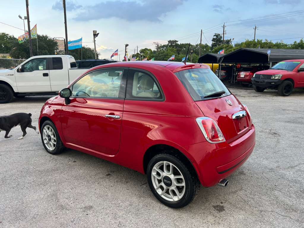 2013 FIAT 500 Image 3