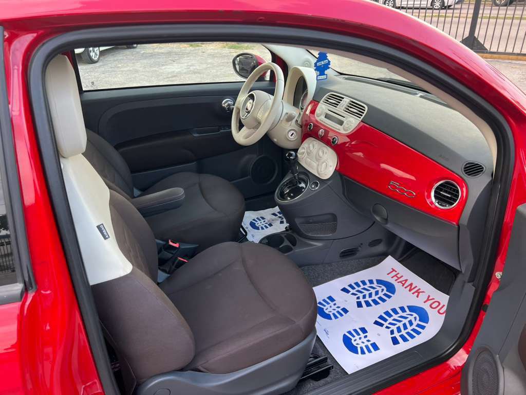 2013 FIAT 500 Image 12