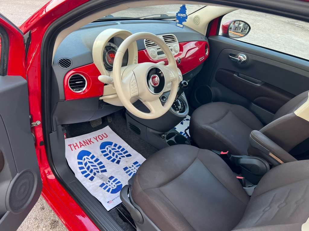 2013 FIAT 500 Image 16