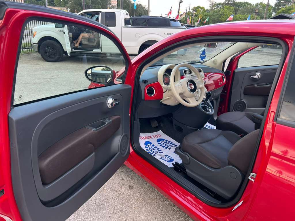 2013 FIAT 500 Image 17
