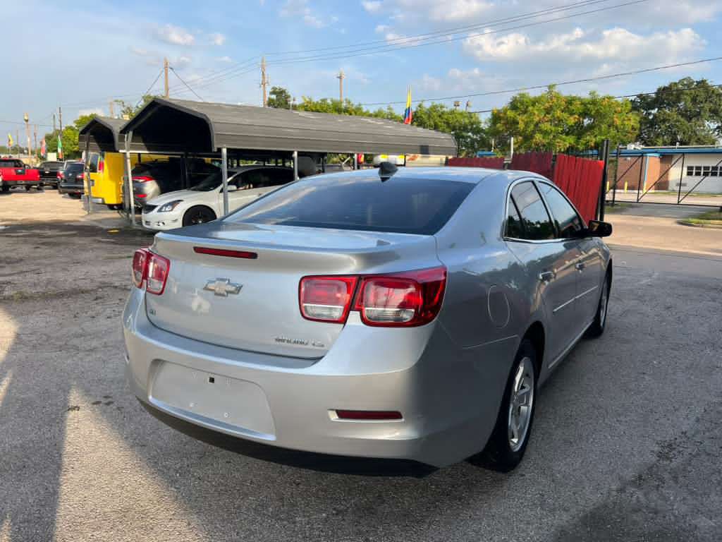 2015 Chevrolet Malibu Image 7