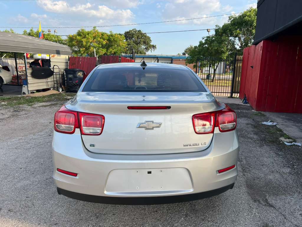 2015 Chevrolet Malibu Image 9