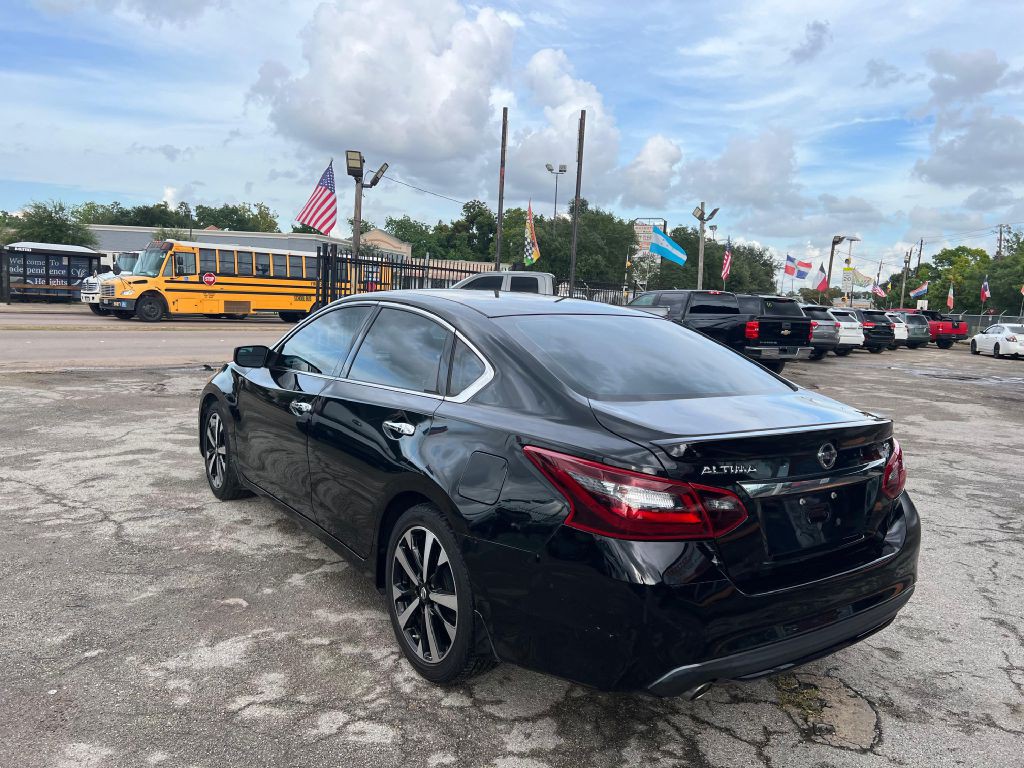 2018 Nissan Altima Image 5