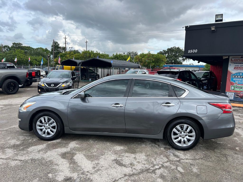 2015 Nissan Altima Image 5