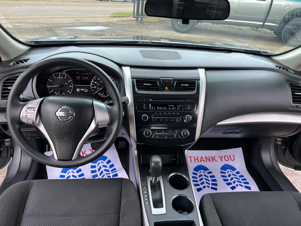 2015 Nissan Altima Image 18