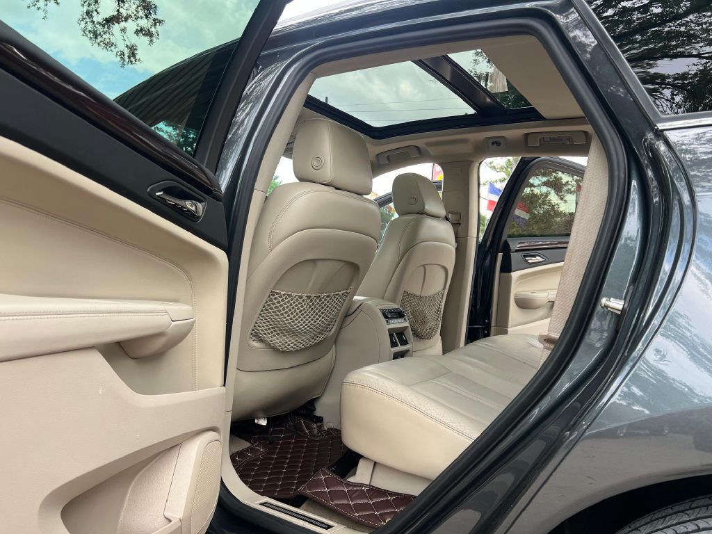 2011 Cadillac SRX Image 7