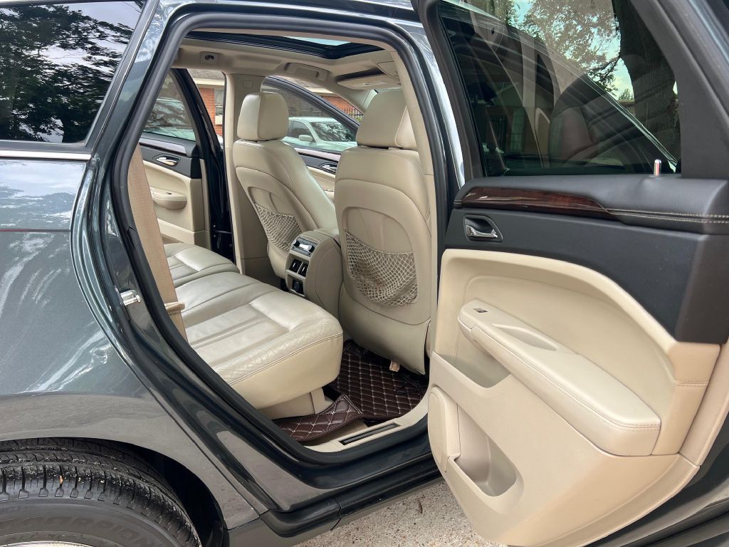 2011 Cadillac SRX Image 9