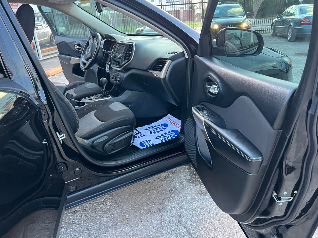 2018 Jeep Cherokee Image 20