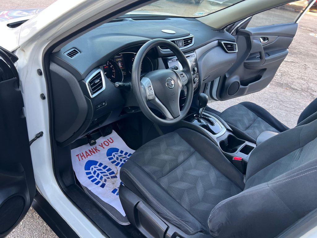 2016 Nissan Rogue Image 17