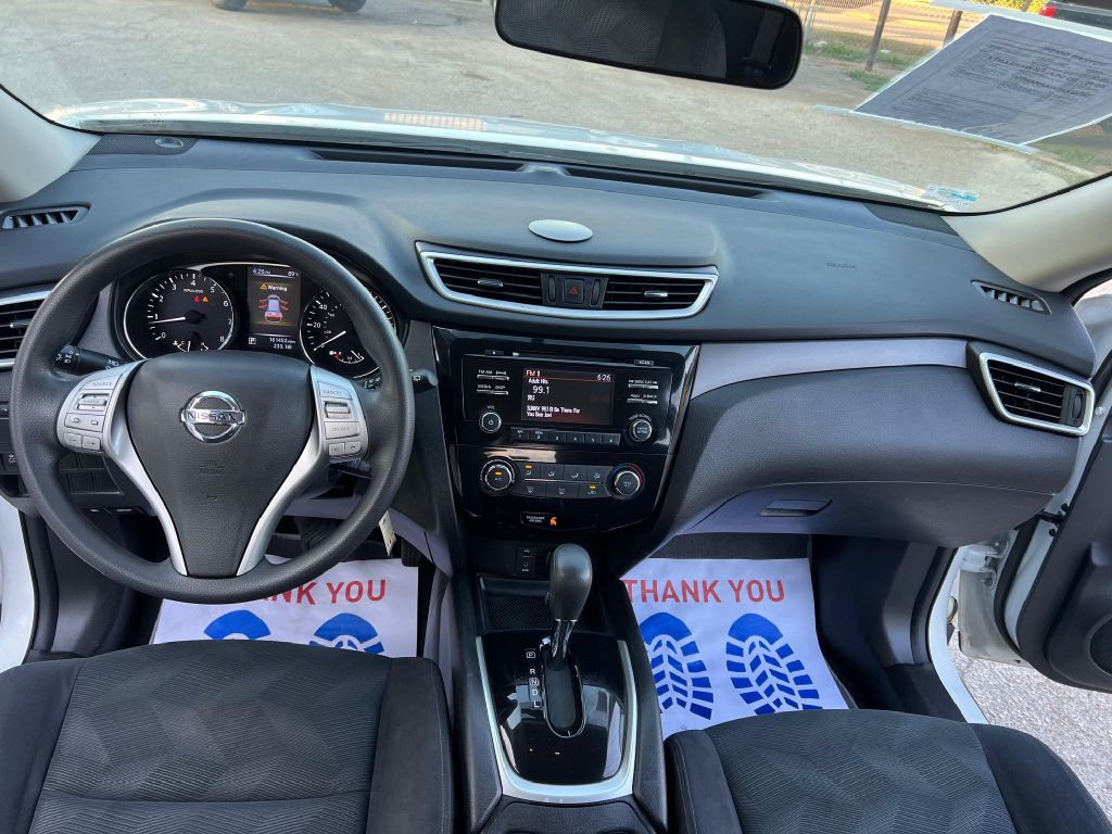 2016 Nissan Rogue Image 18