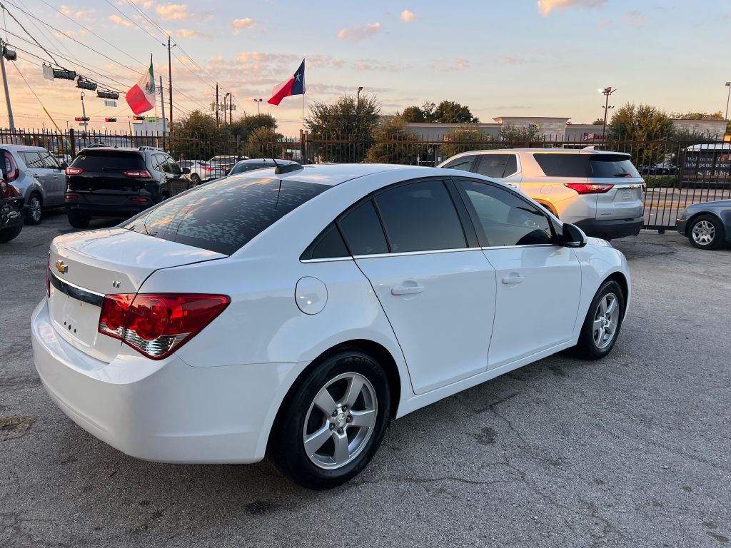 2015 Chevrolet Cruze Image 13