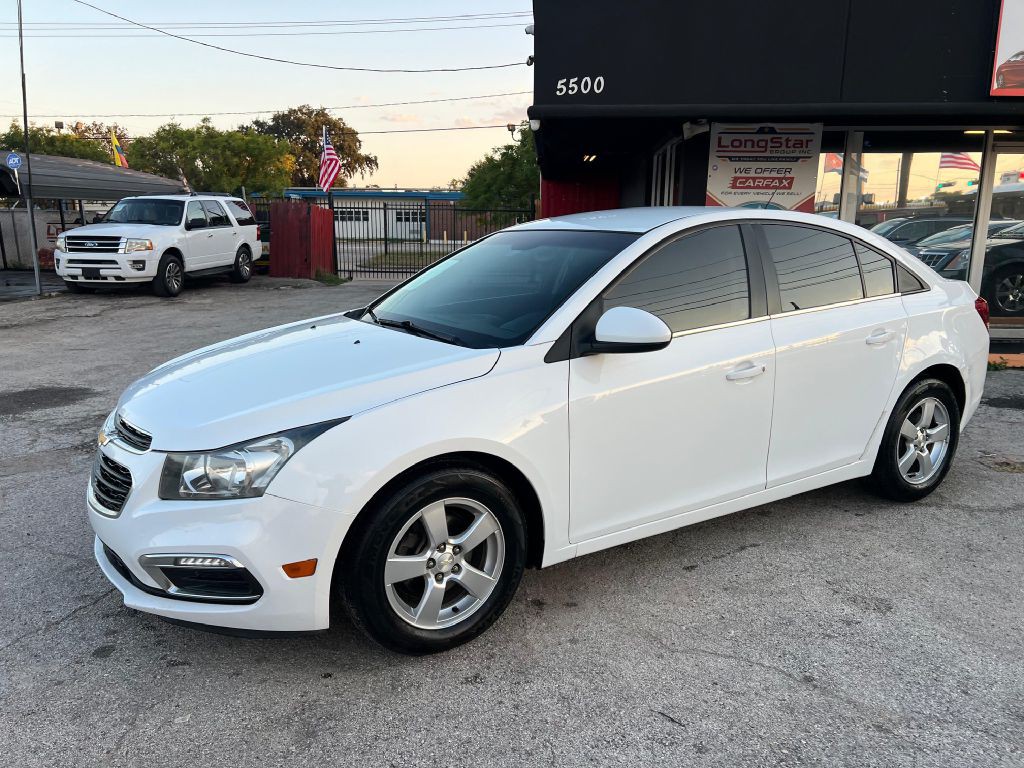 2015 Chevrolet Cruze Image 3