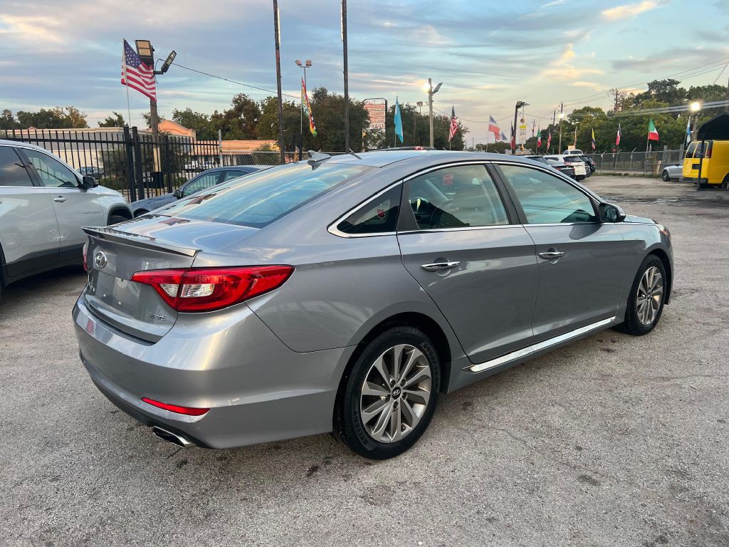 2015 Hyundai Sonata Image 8