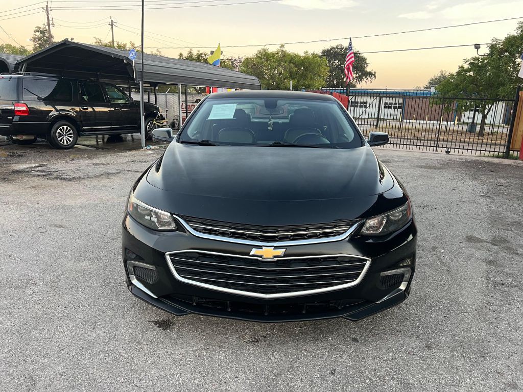 2017 Chevrolet Malibu Image 3