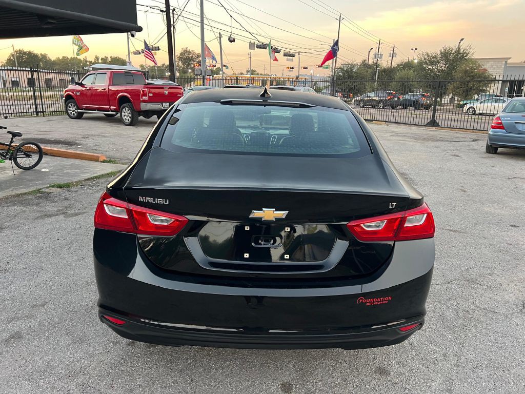 2017 Chevrolet Malibu Image 7