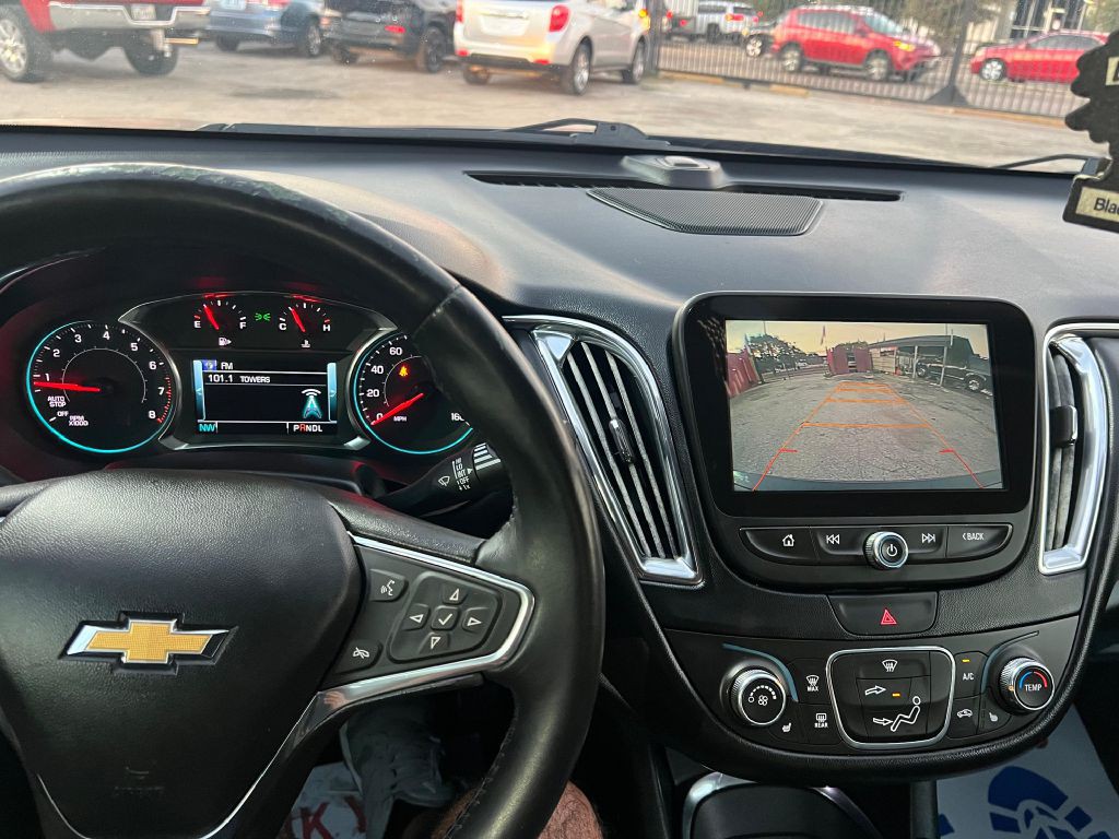 2017 Chevrolet Malibu Image 16