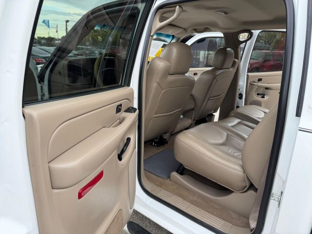 2004 Chevrolet Silverado 1500 Image 18