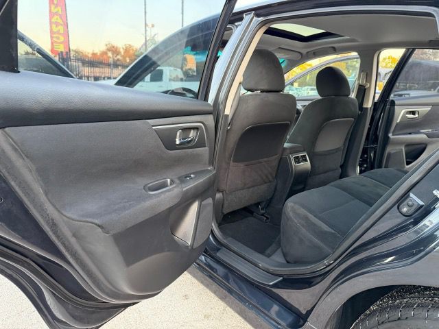 2015 Nissan Altima Image 9