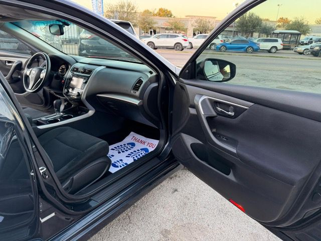 2015 Nissan Altima Image 13