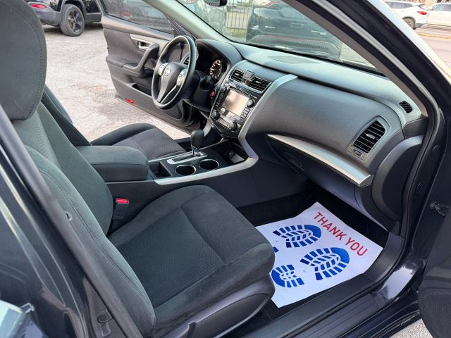 2015 Nissan Altima Image 14