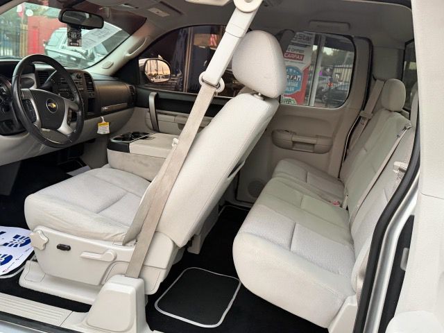 2010 Chevrolet Silverado 1500 Image 13
