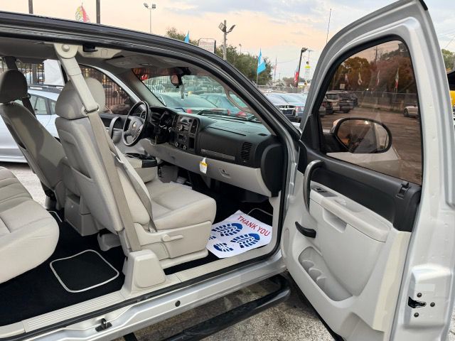 2010 Chevrolet Silverado 1500 Image 17