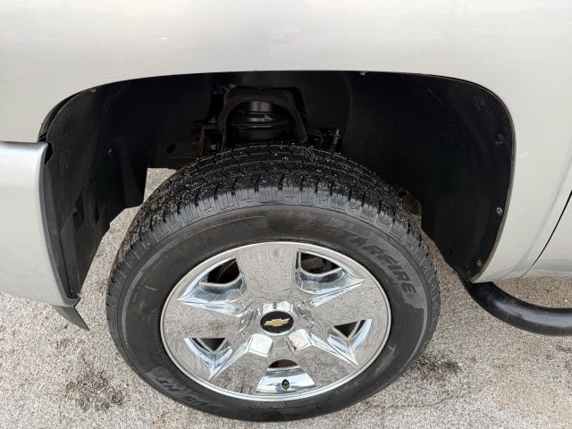 2010 Chevrolet Silverado 1500 Image 19