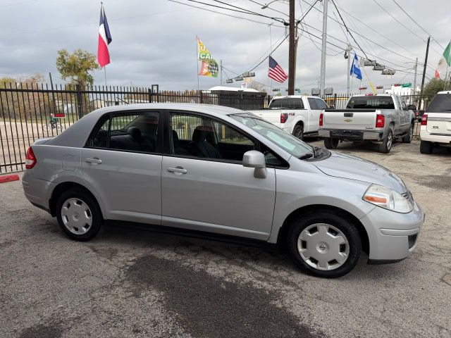 2009 Nissan Versa Image 5
