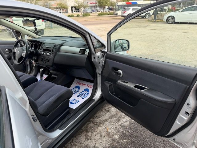 2009 Nissan Versa Image 13