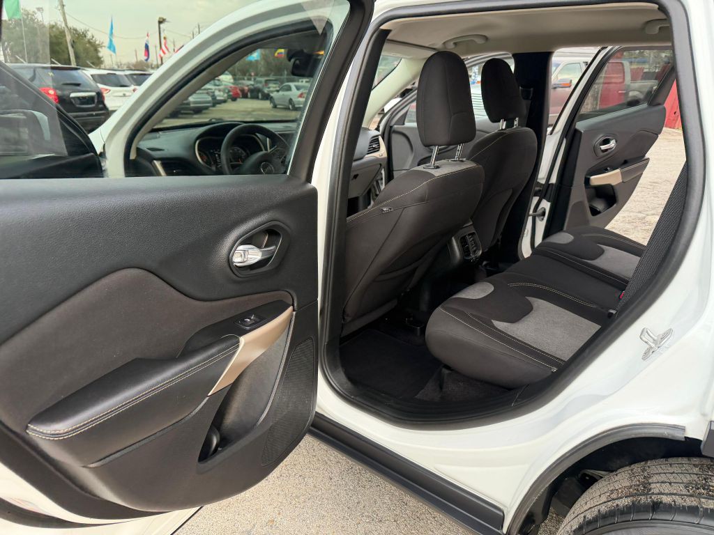 2018 Jeep Cherokee Image 15