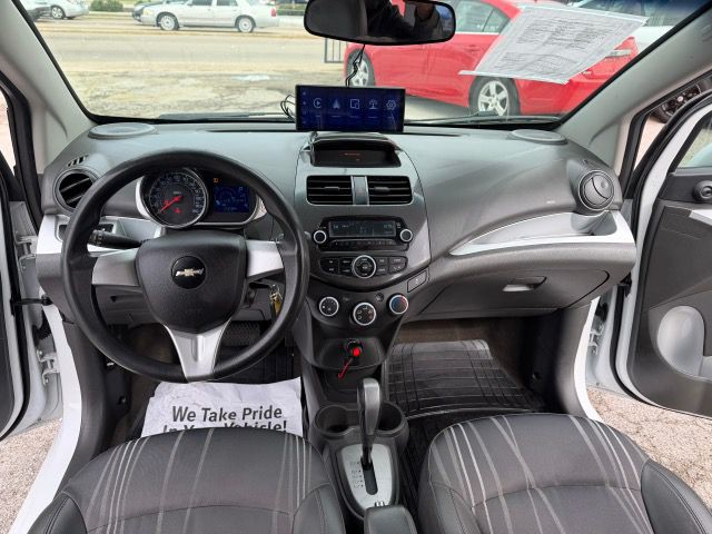 2015 Chevrolet Spark Image 9