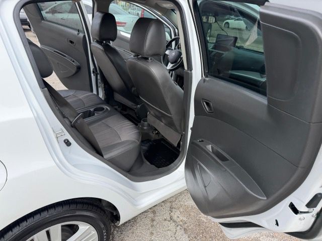 2015 Chevrolet Spark Image 17