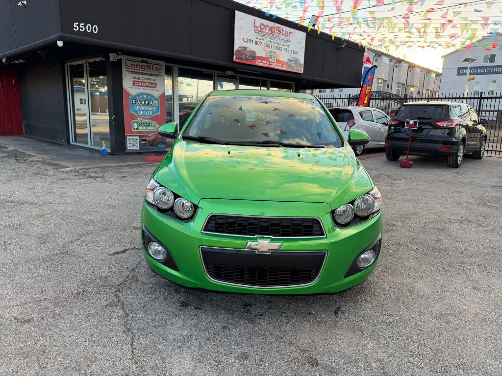 2014 Chevrolet Sonic Image 3