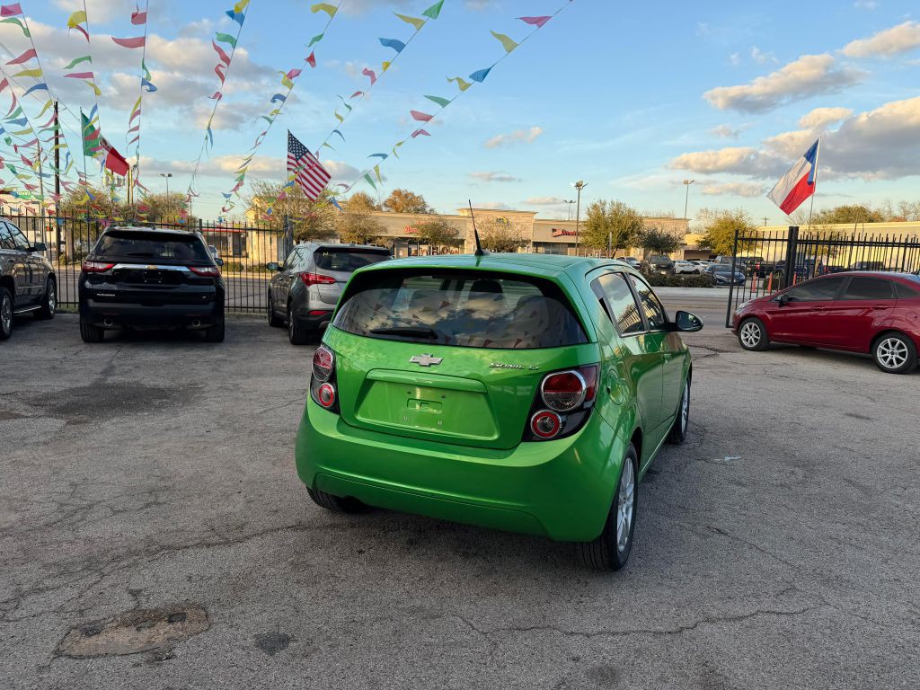 2014 Chevrolet Sonic Image 4