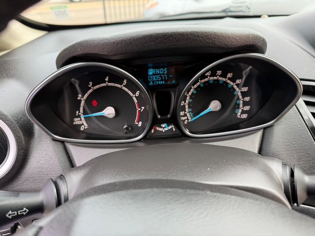 2016 Ford Fiesta Image 8