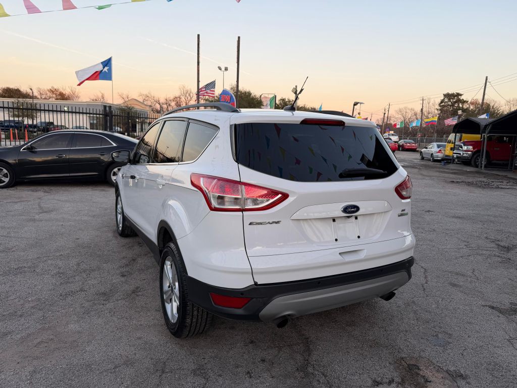 2014 Ford Escape Image 16