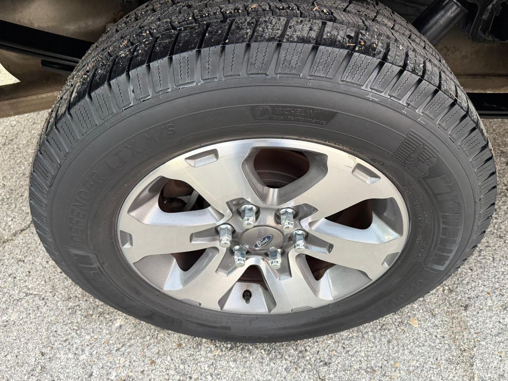 2014 Ford F-150 Image 10