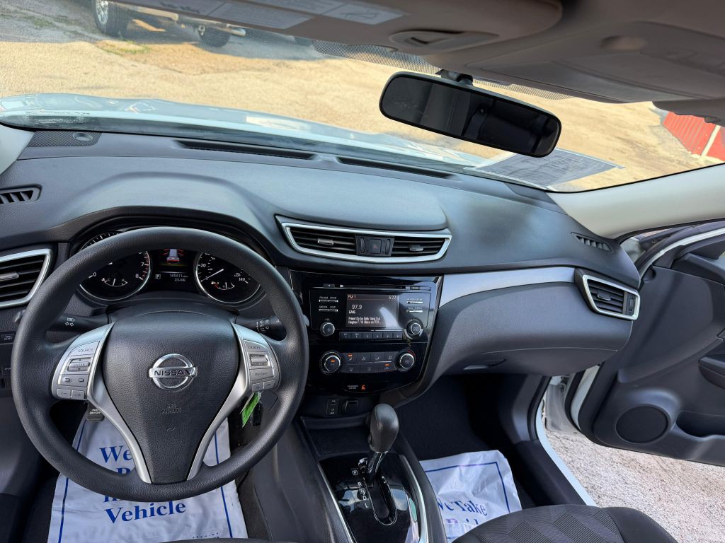 2016 Nissan Rogue Image 10