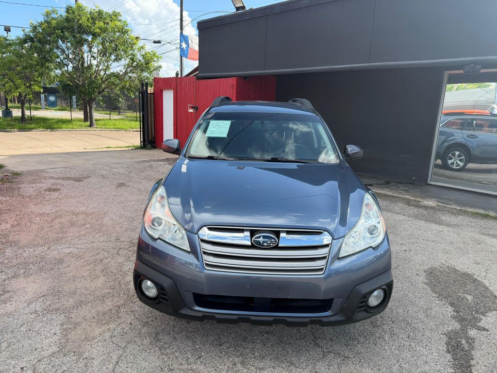 2014 Subaru Outback Image 2